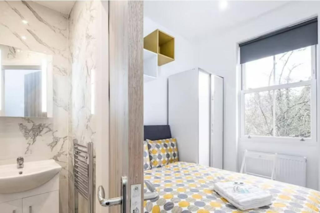 Great Location Service And Stay Double Ensuite Room With Shared Kitchen- 5Mins Walk From Tufnell Park London Eksteriør billede